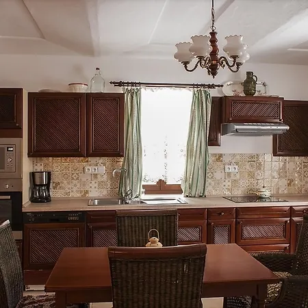 Holiday home Penzion Chalupa Semin *