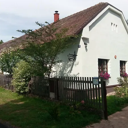 Holiday home Penzion Chalupa Semin Semin